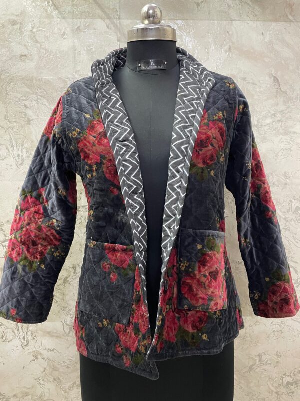 IMG_7101 Red rose Velvet Quilt Reversible Jacket